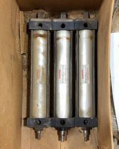 lot 327-X image: Three Airpro 250A-1 Pneumatic Cylinders - 10 inch