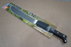 lot 8 image: Ozark Trail 18 Machete