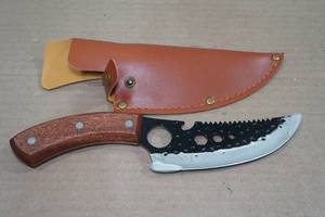 lot 9 image: Hunting Knife with Leather Sheath