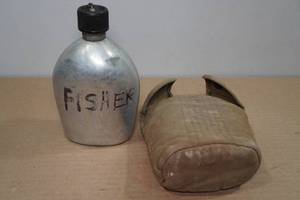 lot 29 image: Vintage Military Canteen