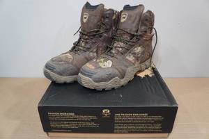 lot 77 image: Irish Setter Mens 8 Vaprtrek Boots -Size 13