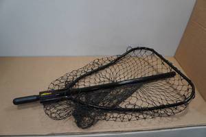 lot 79 image: Frabill Telescoping Fishing Net