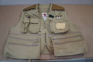 lot 86 image: Columbia Vest -Large