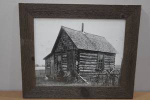lot 114 image: Vintage Style Cabin Print