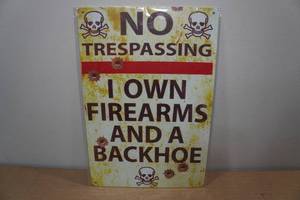 lot 124 image: No Trespassing Metal Sign