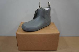 lot 129 image: Blackfish Rage Boots -Size 8