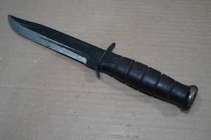 lot 158 image: Ka-Bar USMC Knife - Leather Wrapped Handle