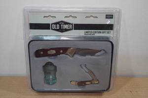 lot 206 image: Old Timer Knife Set with Shot Glass
