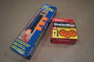 lot 212 image: Daisy ShatterBlast Six Shooter with Clay Targets