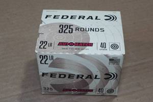 lot 294 image: 325 Federal Automatch .22 LR 40 Gr LRN Ammo