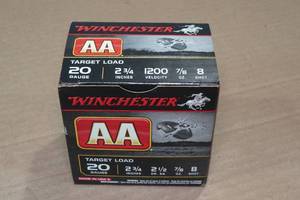 lot 348 image: 25 Winchester AA 20 Gauge 2-34 8 Shot Shotshells