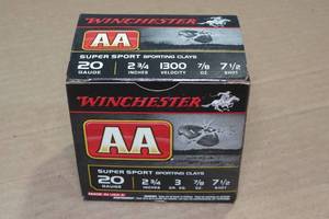 lot 349 image: 25 Winchester AA 20 Gauge 2-34 7-12 Shot Shotshells