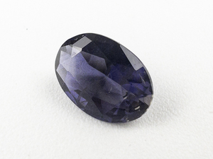 lot 347 image: IOLITE - 1.48ct. Oval brilliant cut