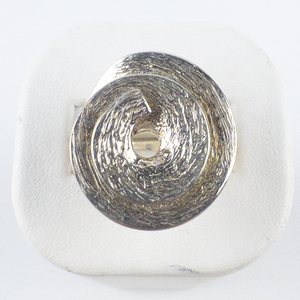 lot 112 image: Paoli Valentini Textured Swirl Sterling Silver Statement Ring . Size 6.75 - 7.