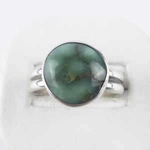 lot 114 image: Turquoise Sterling Silver Statement Ring . Size 10 - 10.25.