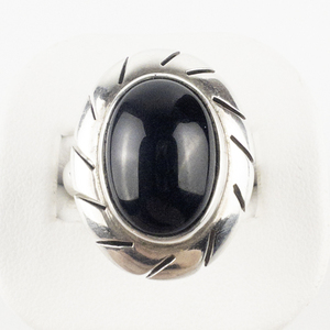 lot 115 image: QVC Design (Mexico)  Black Onyx Cabochon Sterling Silver Statement Ring . Size 8.75 - 9.