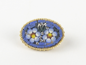 lot 232 image: Vintage Italian Floral Micro Mosaic Gold Plated Base Metal Brooch .