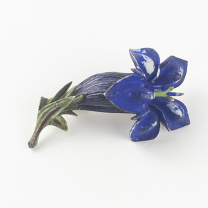 lot 239 image: Vintage Hand Painted Gentian Flower Base Metal Brooch .