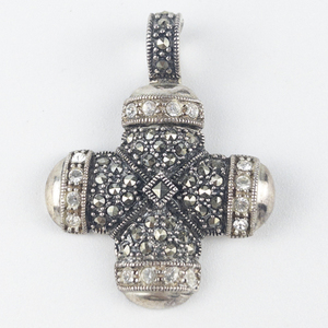 lot 76 image: Vintage Maltese Marcasitesterling silver cross enhancer.