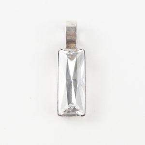 lot 78 image: Emerald Cut CZ sterling silver pendant (no chain).