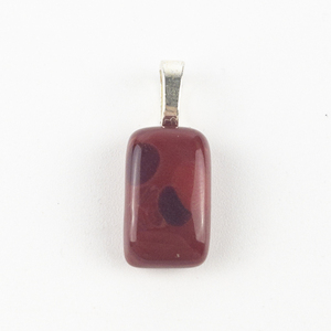 lot 97 image: Red Agate sterling silver pendant (no chain).