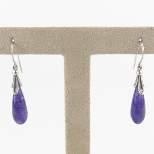 lot 179 image: Ann King  Elongated Violet Quartzite Teardrop Sterling Silver Dangle Earrings .