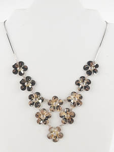 lot 307 image: Paoli Valentini Dogwood Poppy Flower Sterling Silver Bib Necklace.