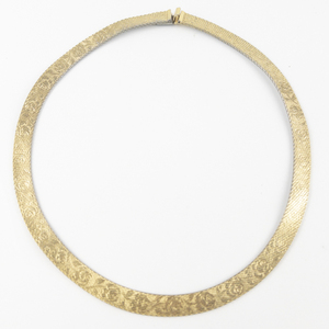lot 315 image: Monet Rose Etchedtwo Tonebase Metal Collar Necklace.