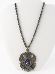 lot 334 image: Vintage Coat Of Arms Silver Tone Base Metal Pendant Necklace .