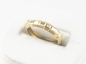 lot 7 image: Textured Dome 14K Yellow Gold Band. Size 5.75 - 6.