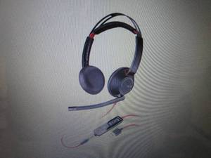 lot 4 image: Poly Blackwire C5220 USB-A Noise-Ca...