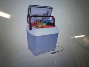 lot 37 image: Coleman Koolatron 26-Qt. 12V Thermo...