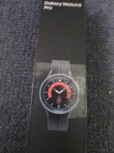 lot 46 image: LB- Samsung Galaxy Watch5 Pro 45mm ...