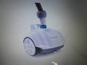 lot 95 image: Intex ZX50 Auto Pool Cleaner open b...