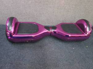 lot 107 image: GlareWheel 300-Watt 36V Hoverboard ...