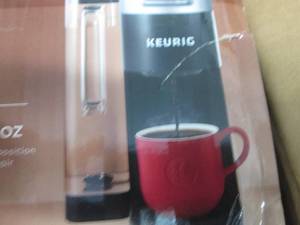 lot 144 image: Keurig K-Supreme Single-Serve Brewe...