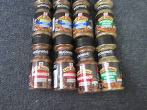 lot 172 image: 8 each McCormicks Grill Mates Assor...