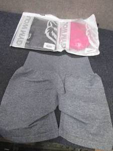 lot 178 image: 3 Ladies Small NWT Gym Wolf Scrunch...