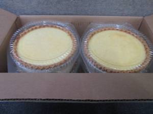 lot 224 image: DD 6-FROZEN 8 inch Table Talk Custa...