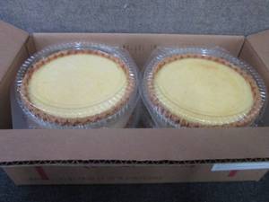 lot 227 image: DD 6-FROZEN 8 inch Table Talk Custa...