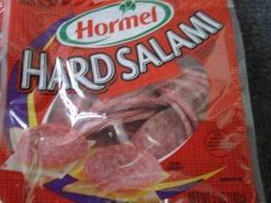 lot 257 image: BB 4- 5 oz FROZEN Hormel Hard Salam...