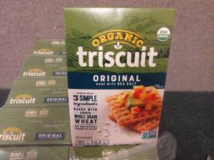 lot 260 image: 12-9 oz Organic Original Triscuits...