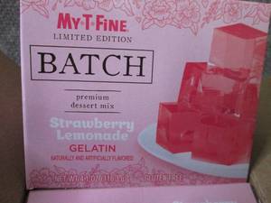 lot 299 image: 12- 4.08 oz My-T-Fine Batch Strawbe...