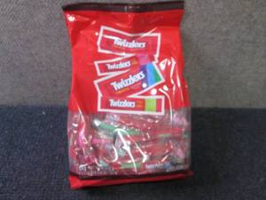 lot 333 image: 36.55 oz Twizzlers Candy Assortment...