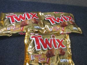 lot 339 image: 3- 10.83 oz Twix Fun Size...