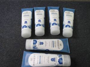 lot 373 image: 6- 8 oz Honest Soothing Therapy Bod...