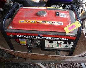 lot 4 image: 3500W 6.5hp generator