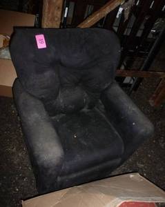 lot 39 image: Kids chair with footrest that just needs a steam clean
