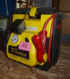 lot 40 image: Master Craft jumpstart compressor