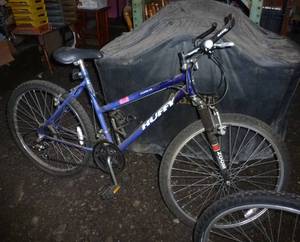 lot 79 image: Huffy Zurich bike 18 speed
